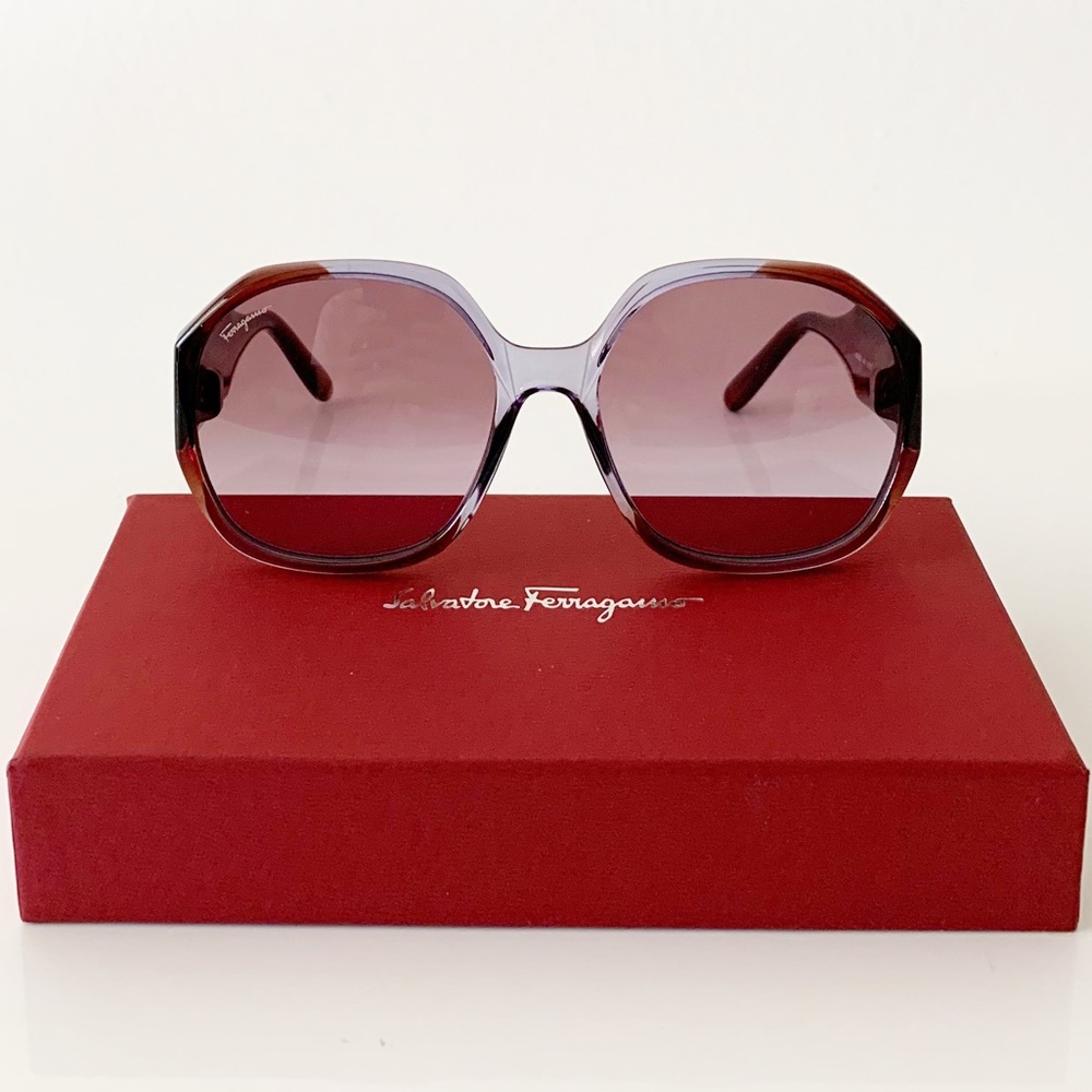 NEW Salvatore Ferragamo Sunglasses - Picture 3 of 14